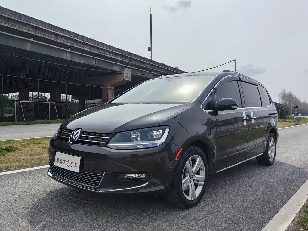 Volkswagen Sharan 2017 — фото 1