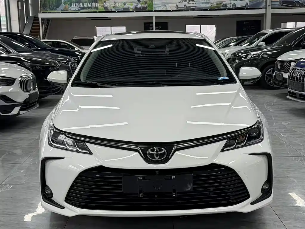Toyota Corolla 2022 — фото 3