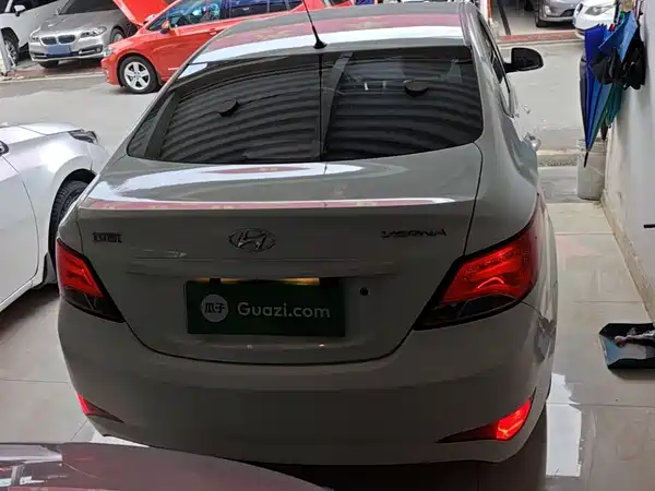 Hyundai Accent 2014