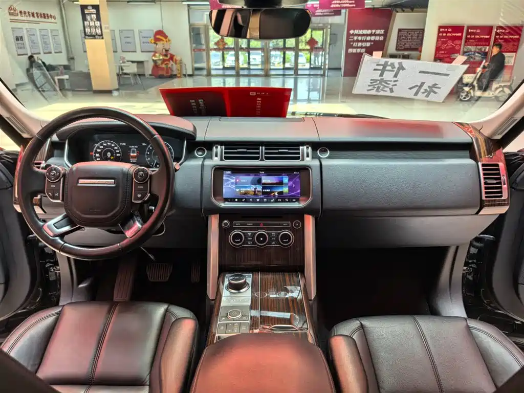 Land Rover Range Rover 2017 — фото 11