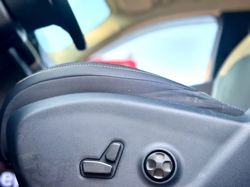 Jeep Cherokee 2018 — фото 16