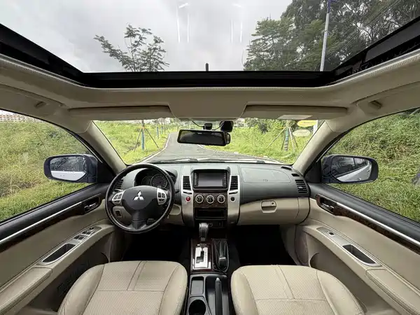 Mitsubishi Pajero Jinchang 2016