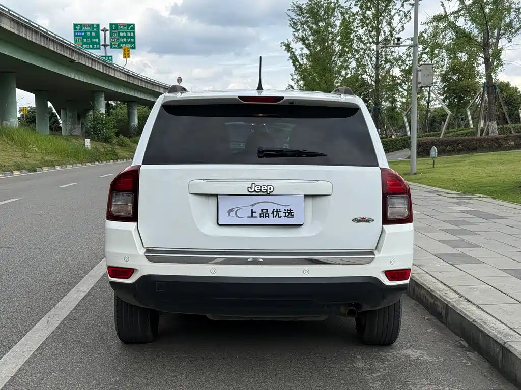 Jeep Compass 2015 — фото 22