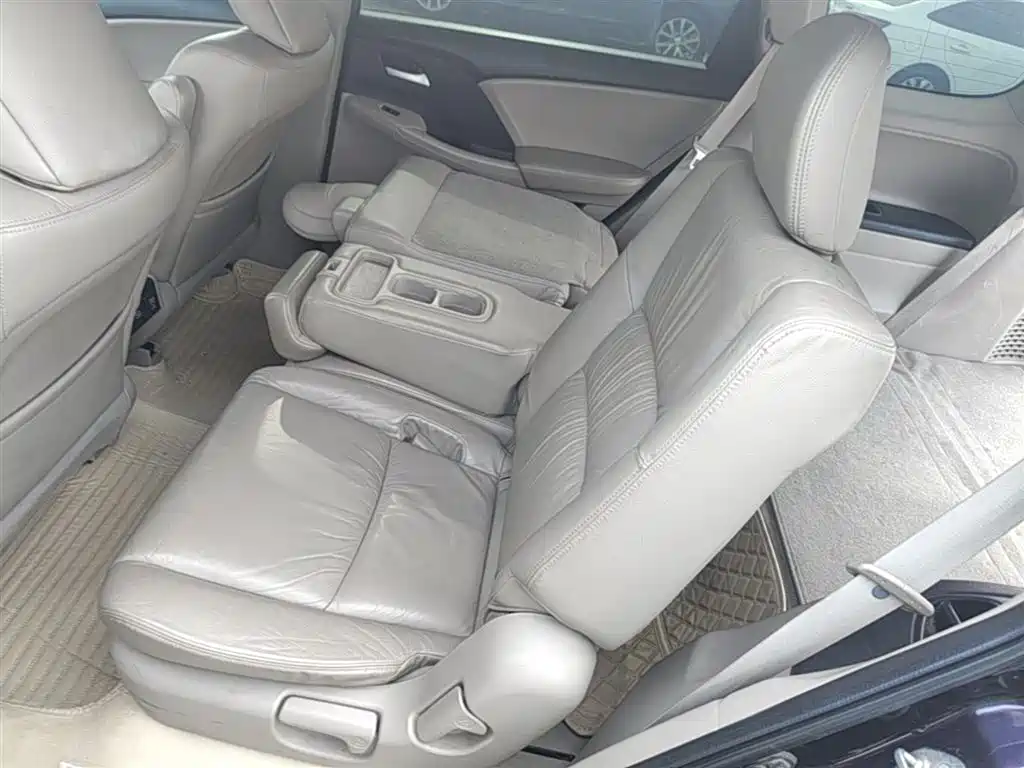 Honda Odyssey 2014 — фото 17