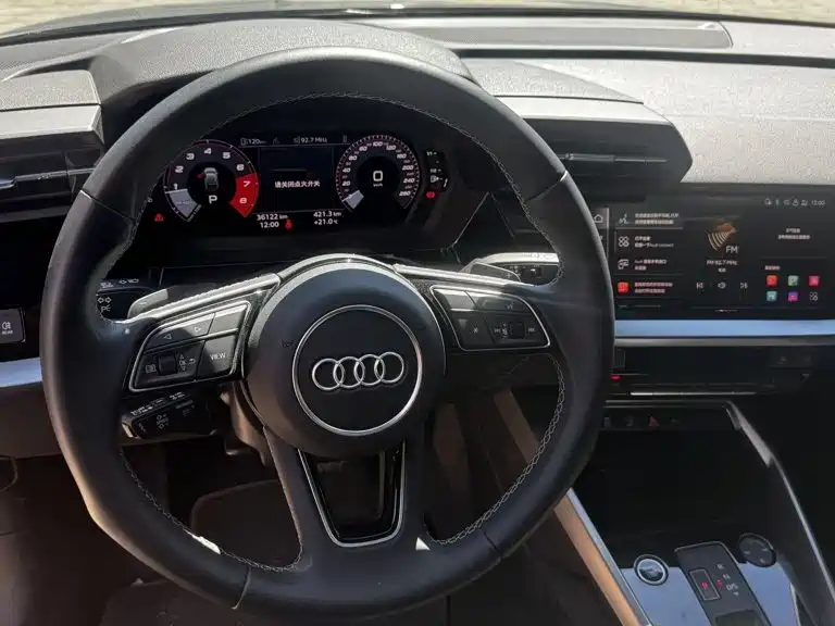 Audi A3 2023 — фото 14