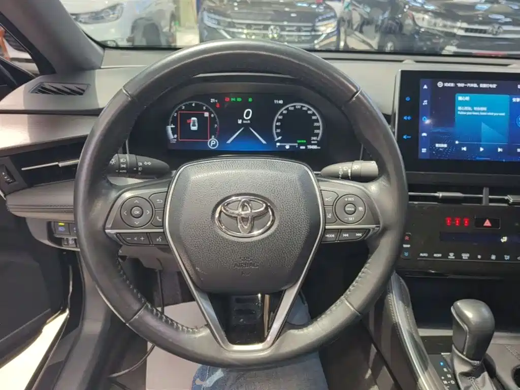 Toyota Avalon 2023 — фото 11