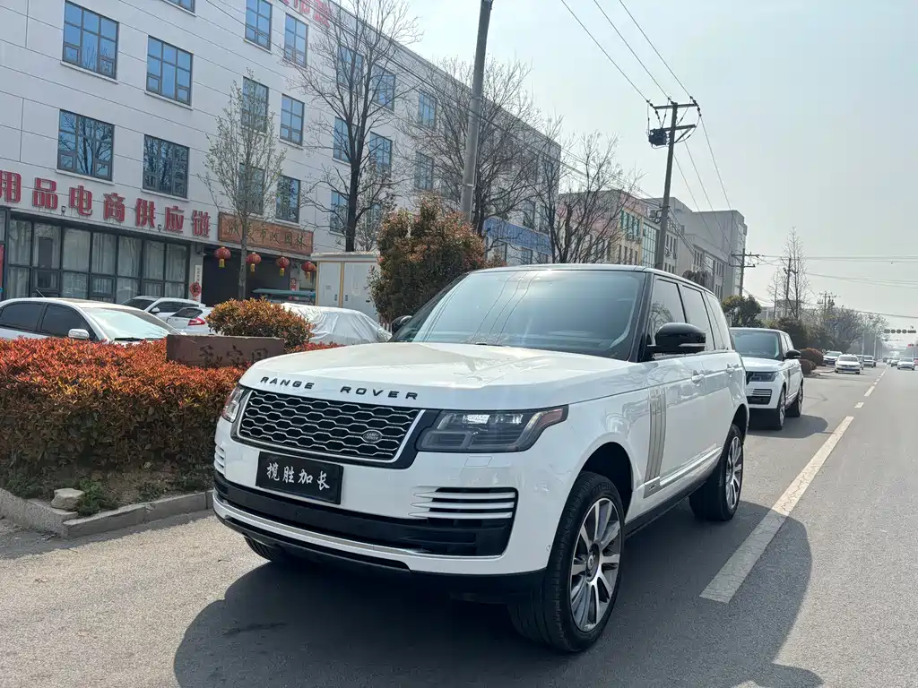 Land Rover Range Rover 2019 — фото 1