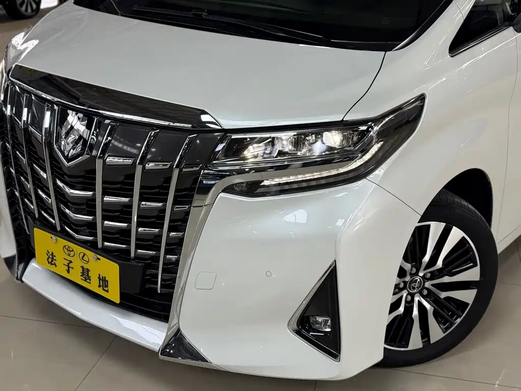 Toyota Alphard 2019 — фото 4
