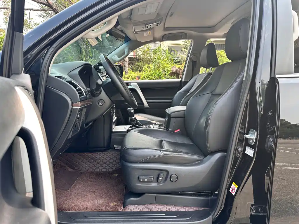 Toyota Prado 2018 — фото 13