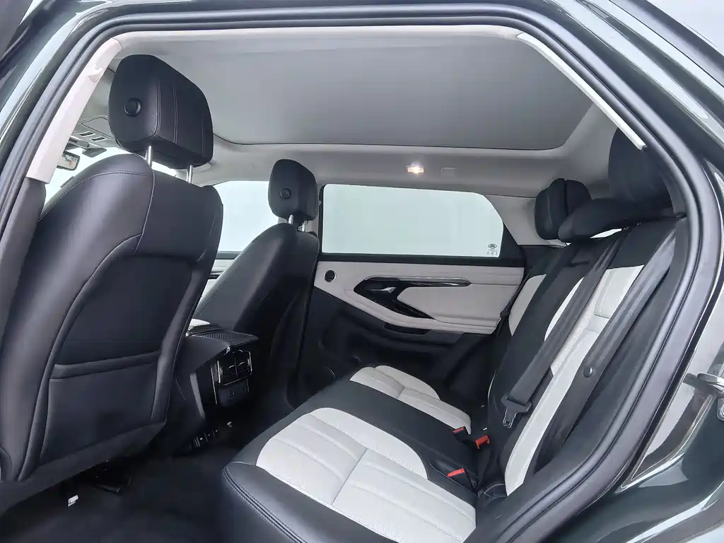 Land Rover Evoque 2022 — фото 10