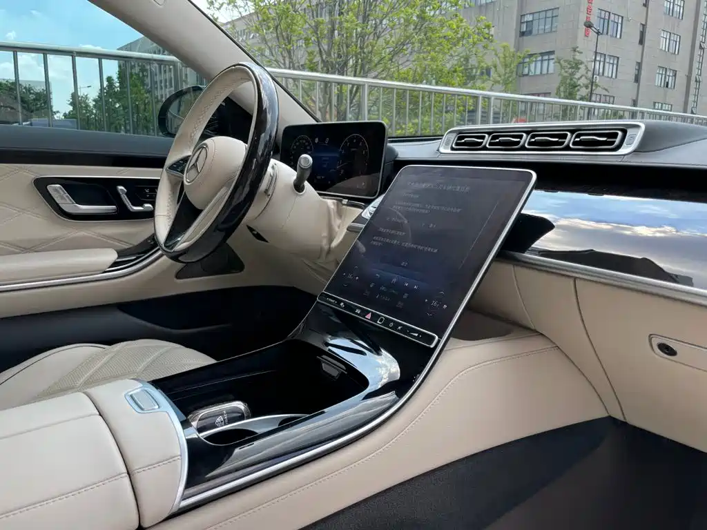 Mercedes-Benz Maybach S-Class 2025 — фото 22