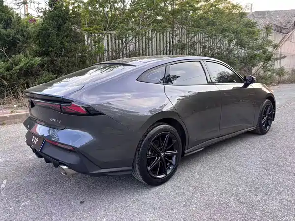 Changan UNI-V 2023