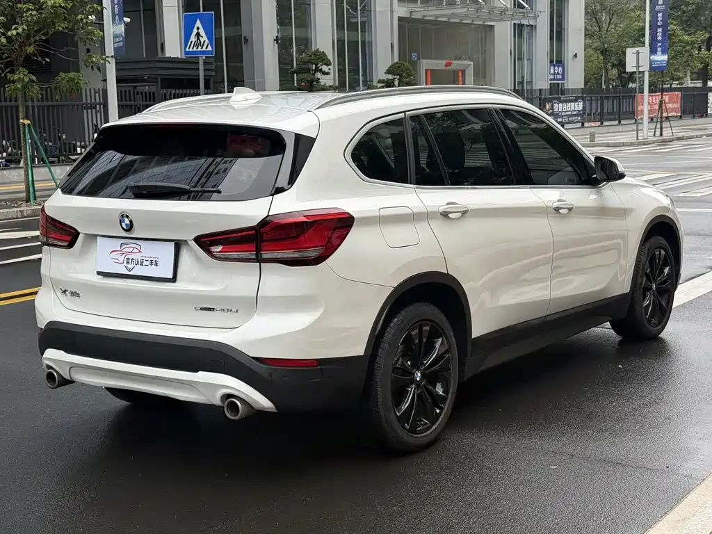 BMW X1 2021 — фото 15