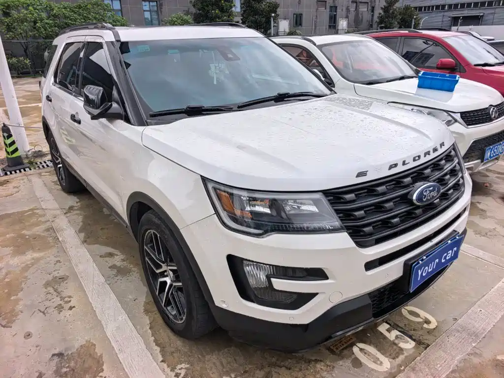 Ford Explorer 2016 — фото 3