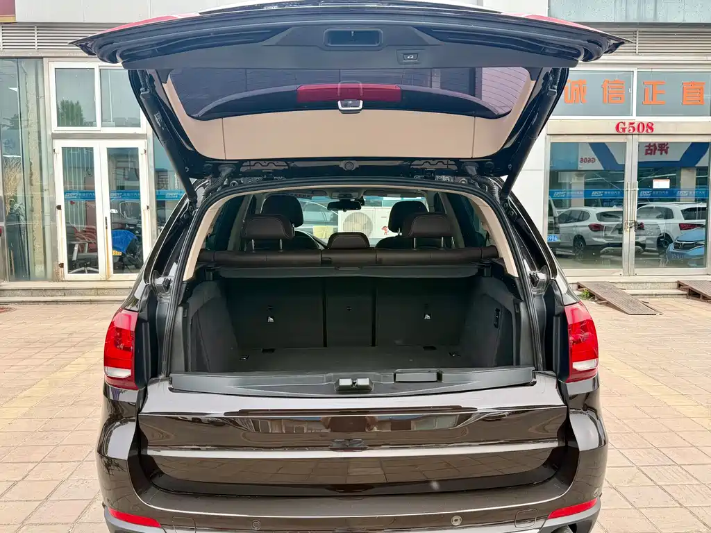 BMW X5 2018 — фото 19