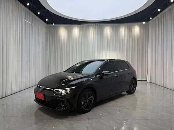 Volkswagen Golf 2024