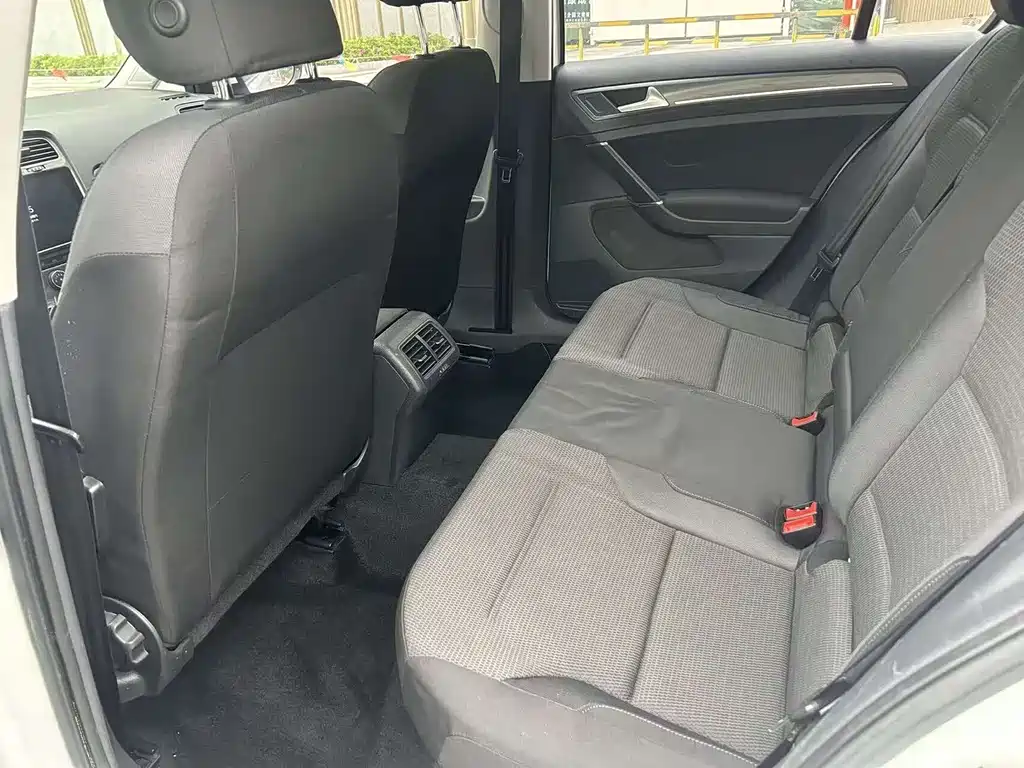 Volkswagen Golf 2015
