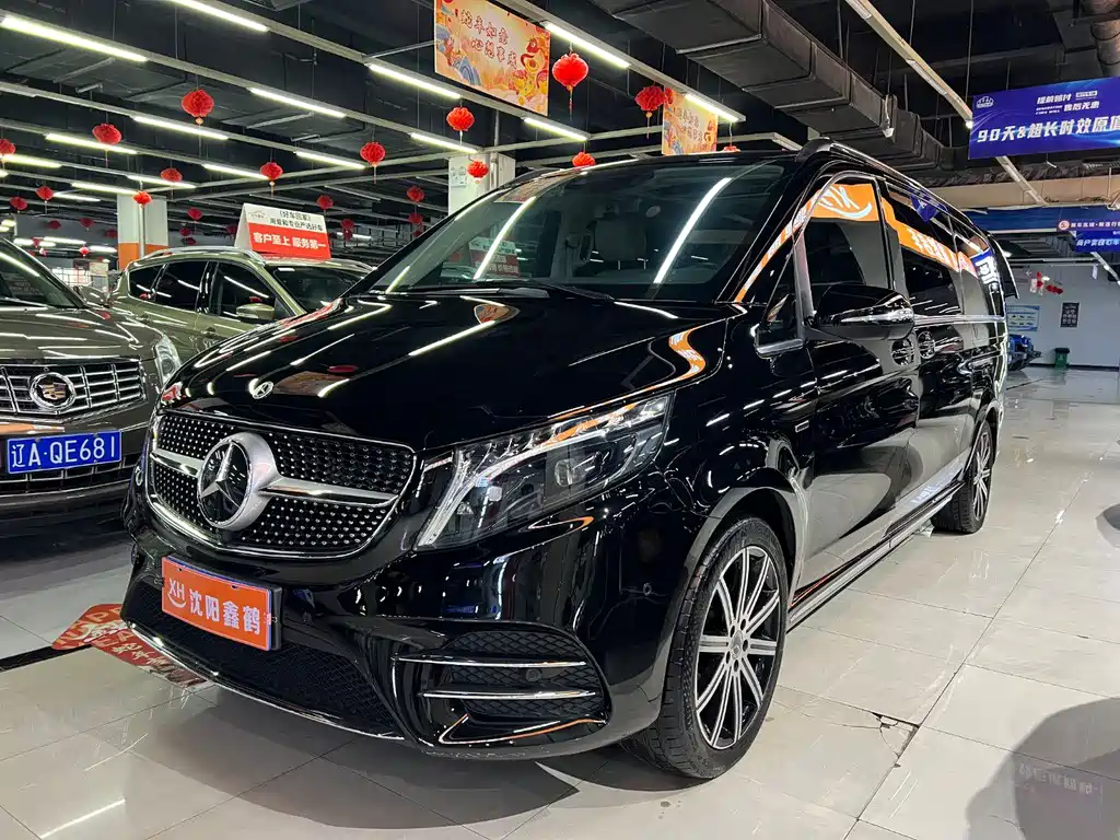 Mercedes-Benz V-Class 2023 — фото 2
