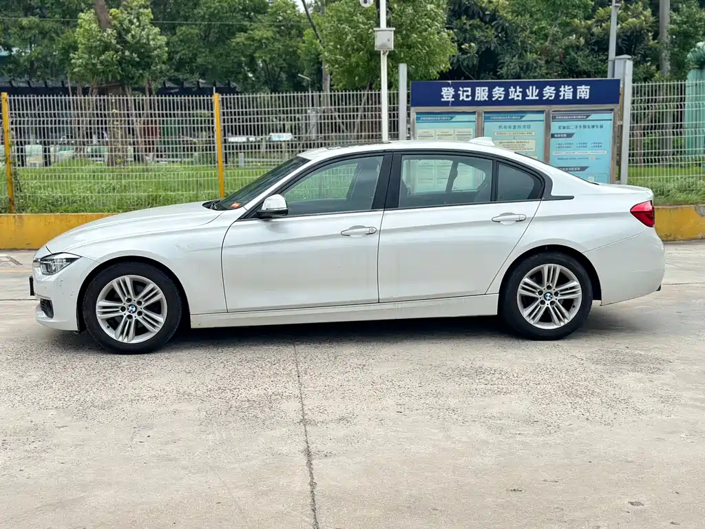 BMW 3 Series 2017