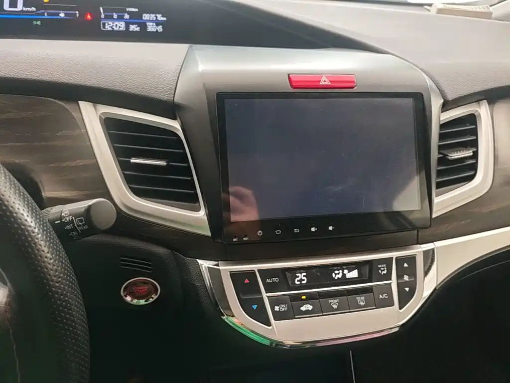 Honda Jade 2017 — фото 20