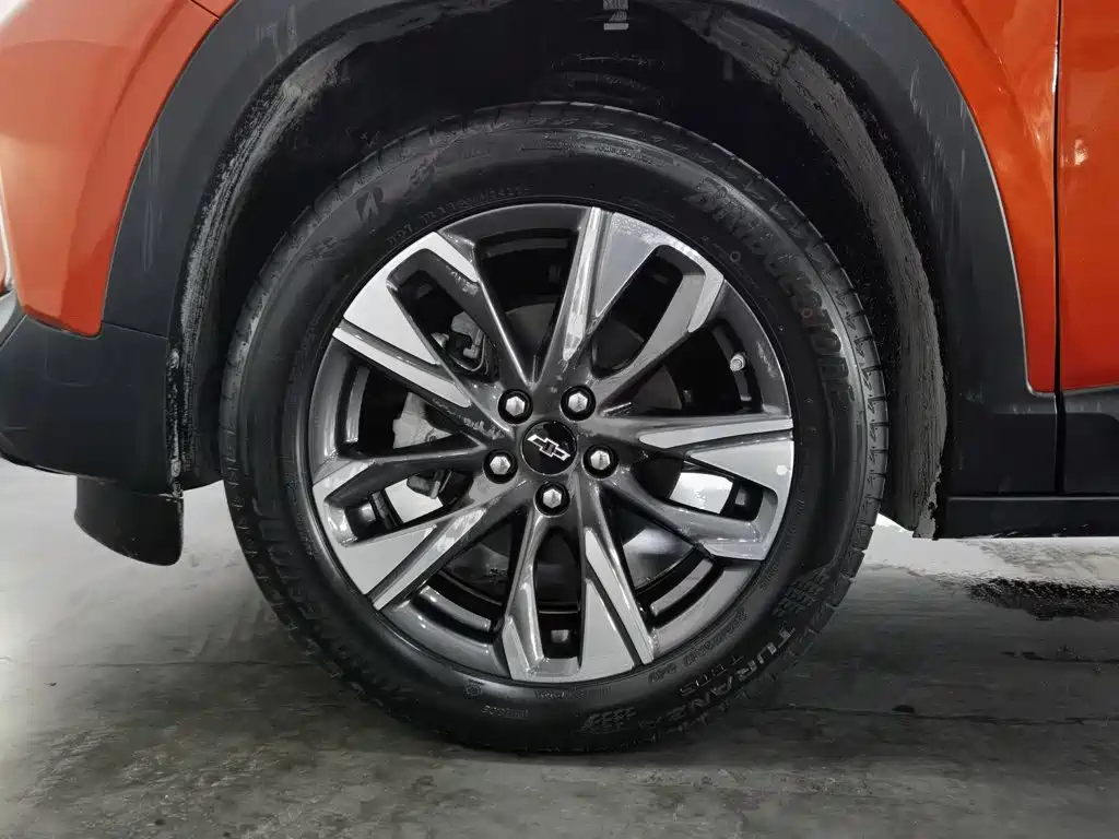 Chevrolet Trax 2023 — фото 17