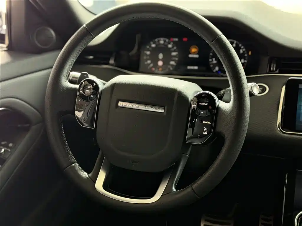 Land Rover Range Rover Evoque 2019 — фото 26