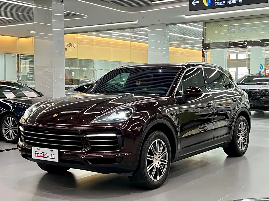 Porsche Cayenne 2019 — фото 1