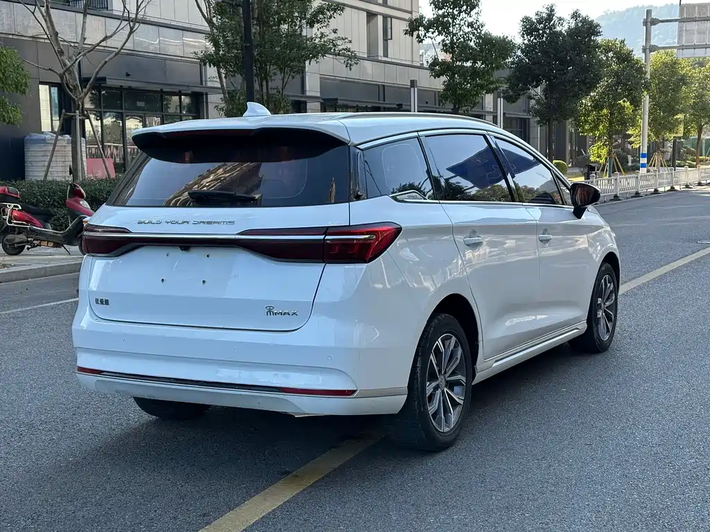 BYD MAX 2021 — фото 17