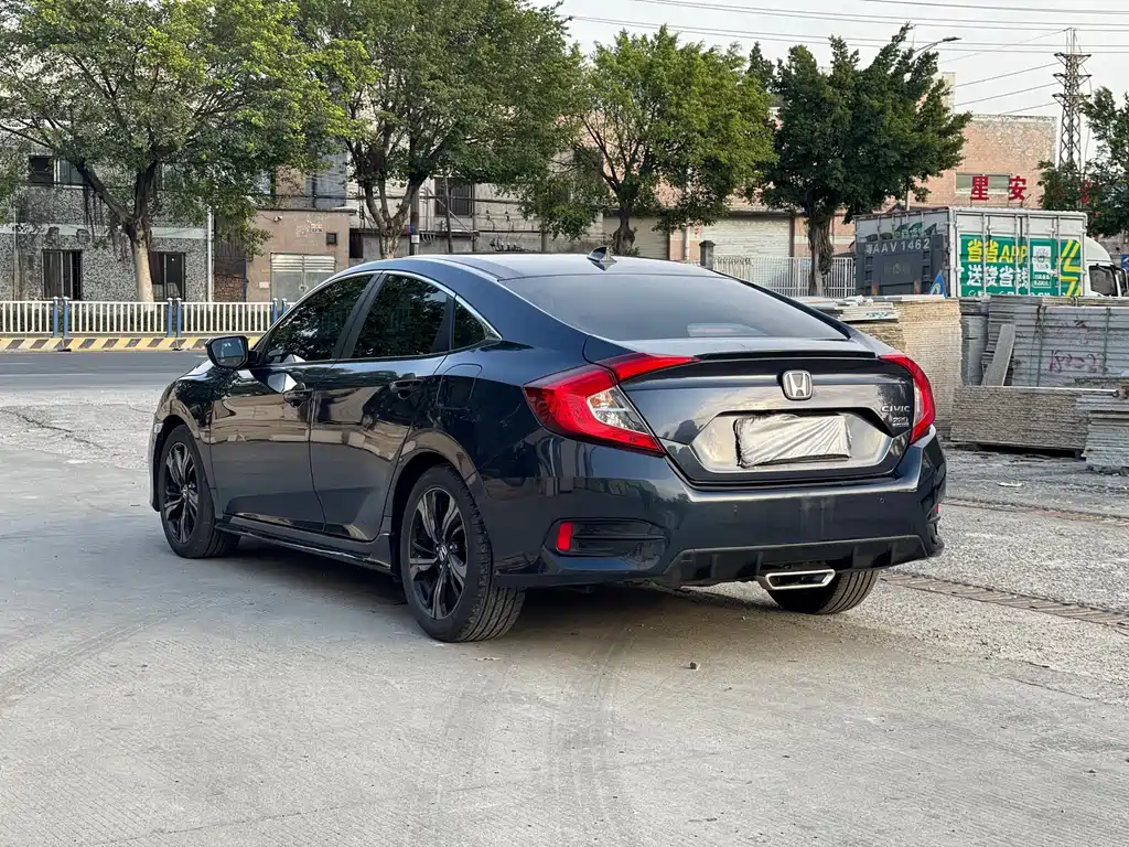 Honda Civic 2020 — фото 12