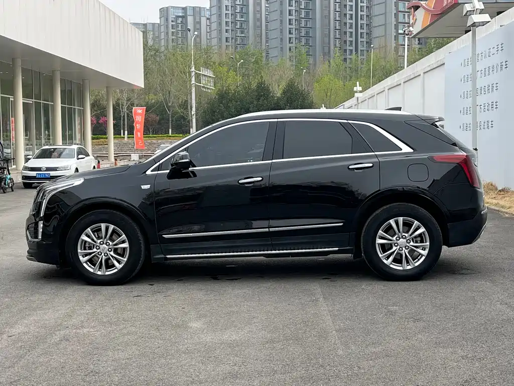 Cadillac XT5 2021 — фото 3