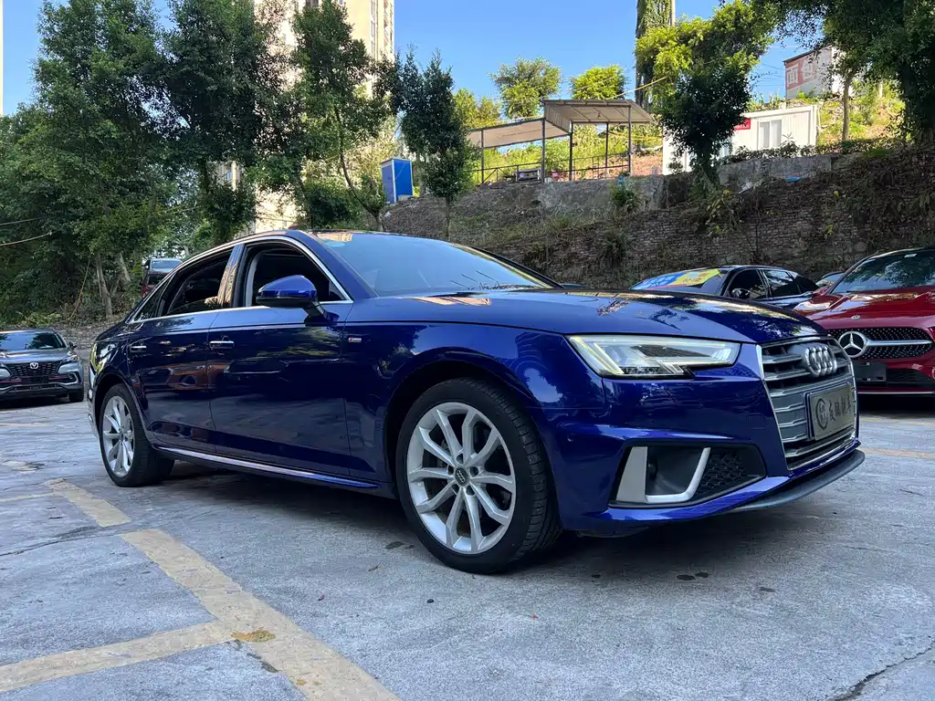 Audi A4L 2019