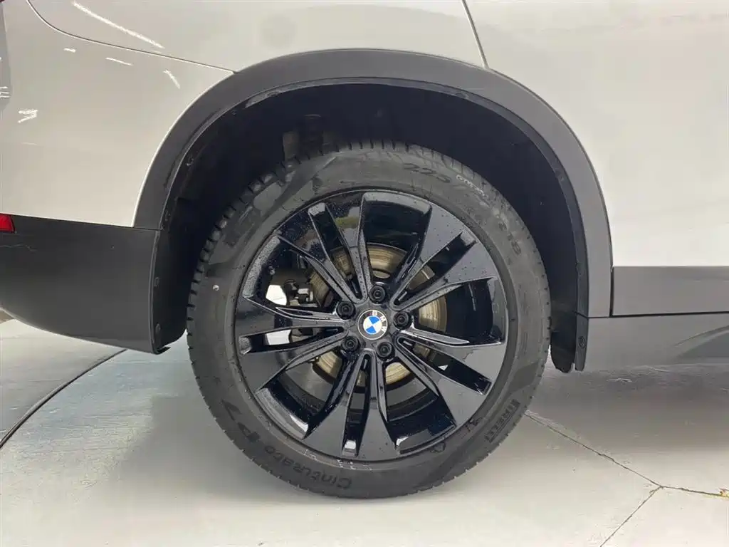 BMW X1 2021 — фото 11