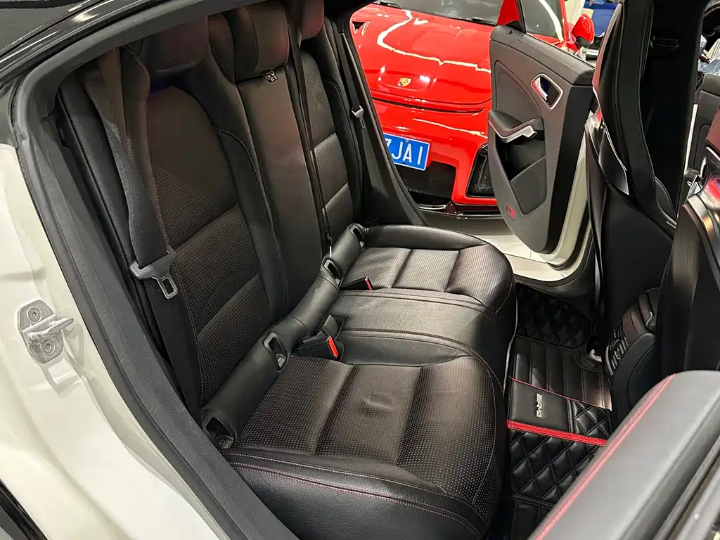 Mercedes-Benz CLA AMG 2015 — фото 13