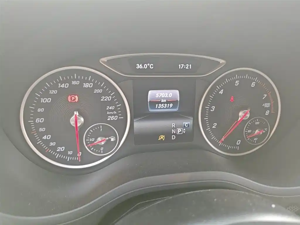 Mercedes-Benz B-Class 2017 — фото 13
