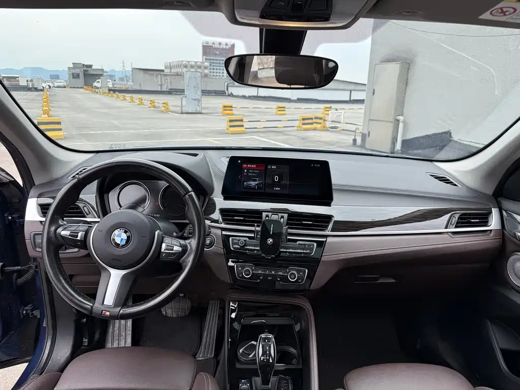 BMW X1 2021 — фото 11