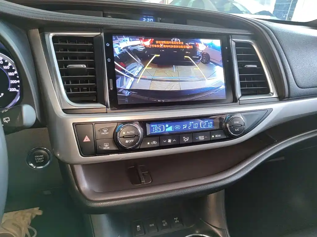 Toyota Highlander 2021 — фото 13
