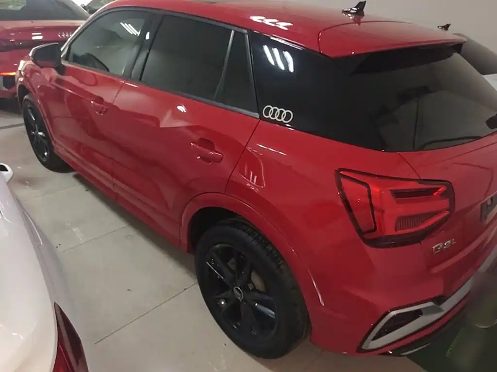 Audi Q2L 2023