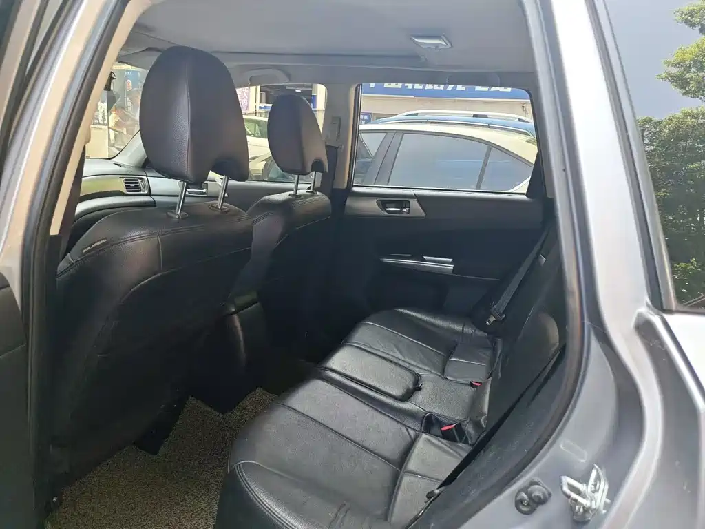 Subaru Forester 2011
