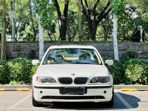 BMW 3 Series 2003