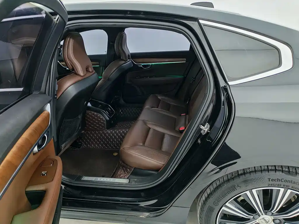 Volvo S90 2021 — фото 13