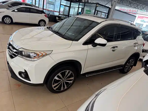 GAC Trumpchi GS4 2016