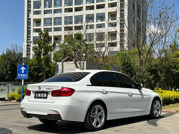 BMW 3 Series 2018