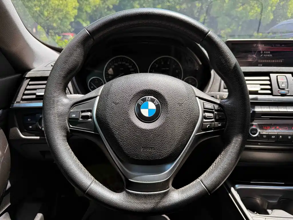 BMW 3 Series GT 2016 — фото 13