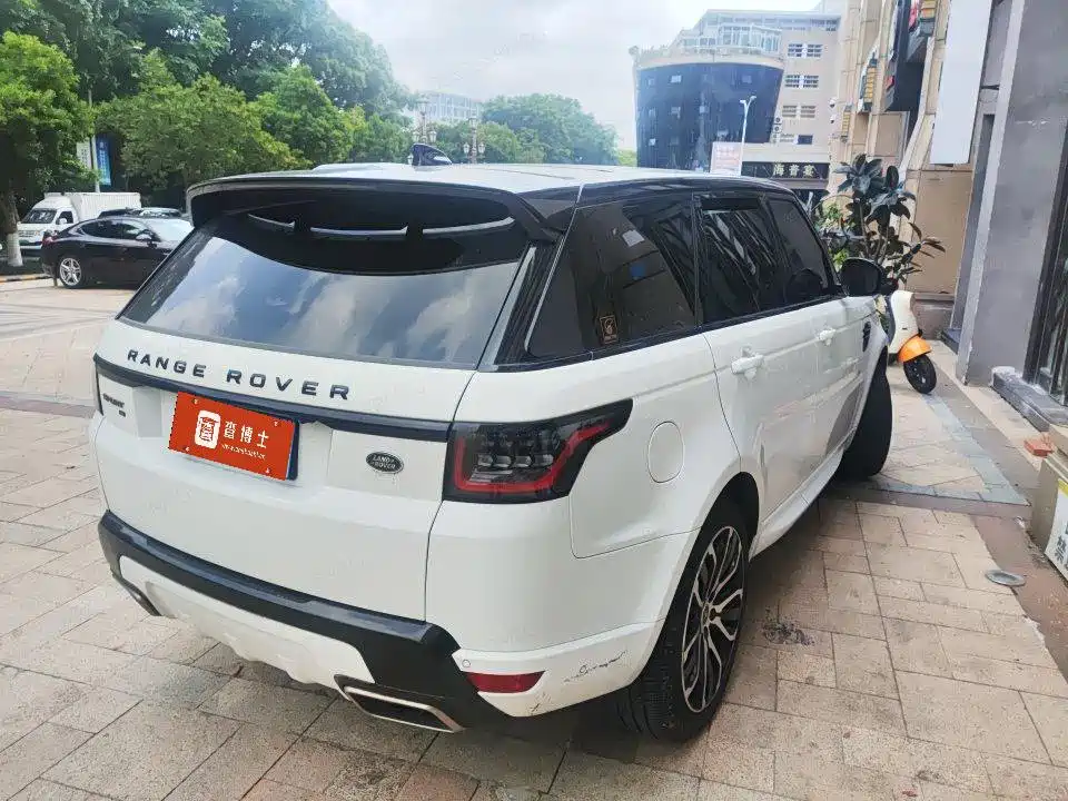 Land Rover Sport 2022