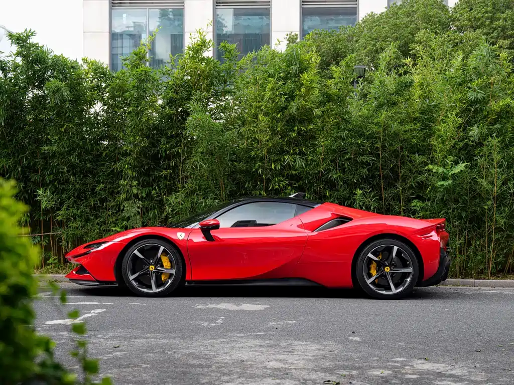 Ferrari SF90 2023 — фото 9