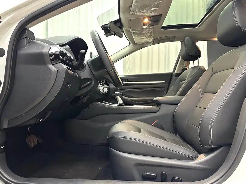 Nissan Teana 2023
