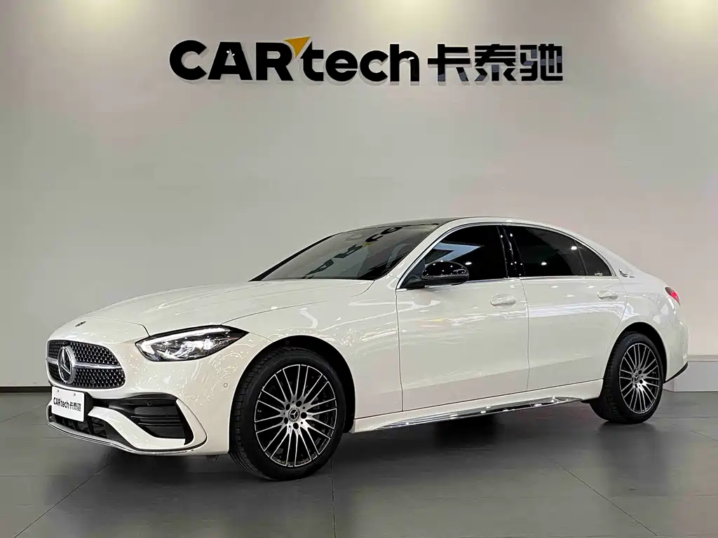 Mercedes-Benz C-Class 2024 — фото 1