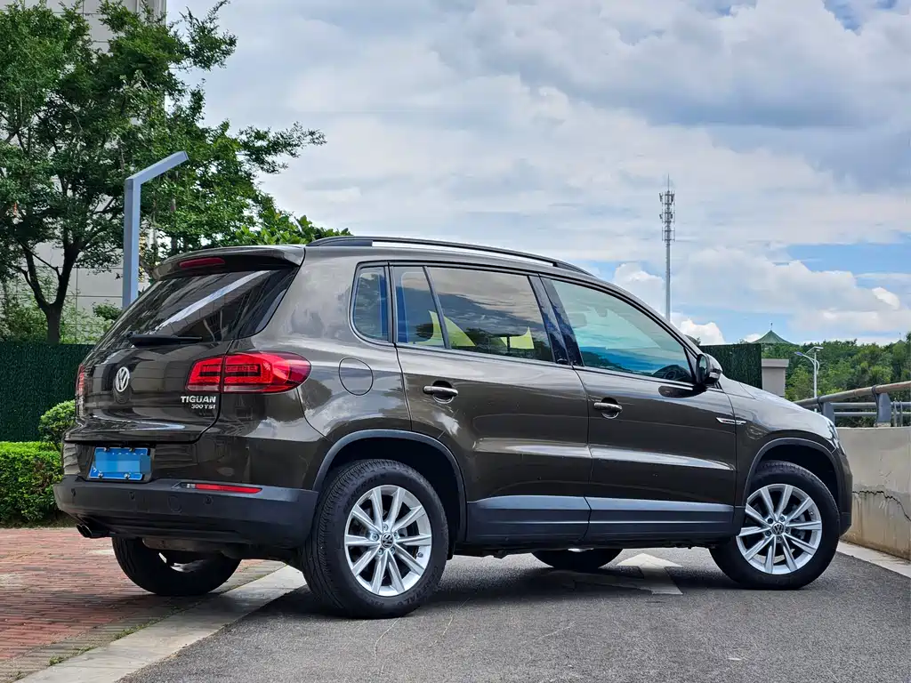 Volkswagen Tiguan 2016 — фото 19