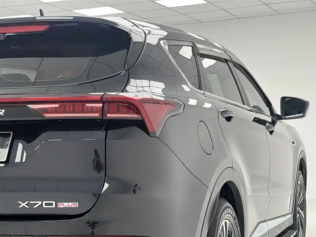 Jetour X70 PLUS 2022 — фото 10