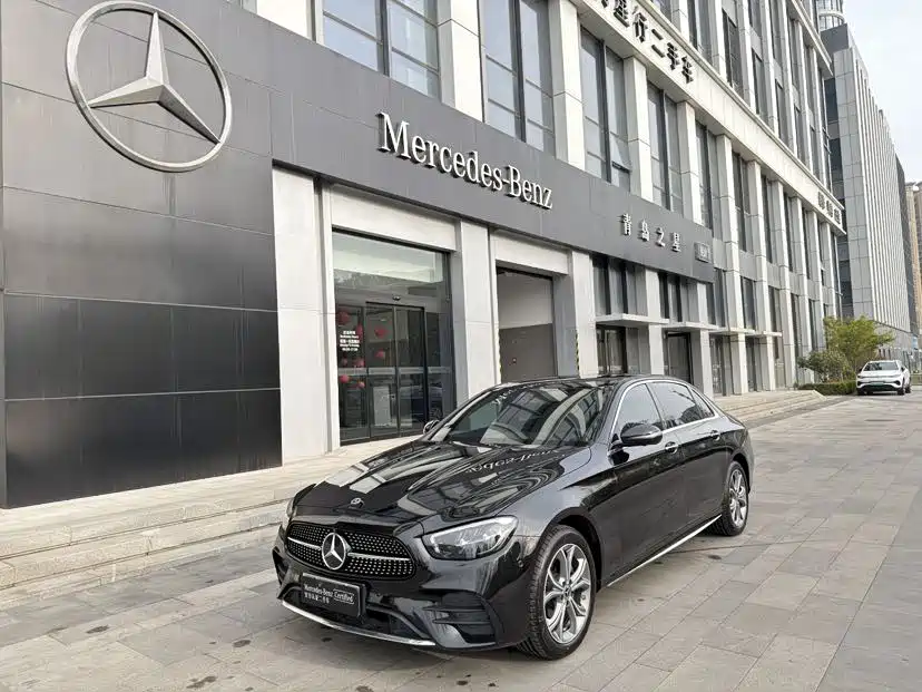Mercedes-Benz E-Class 2022